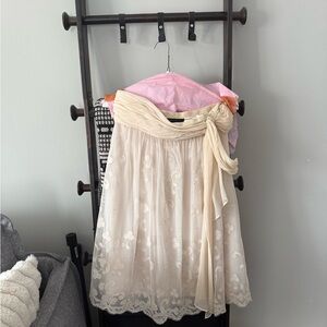 BCBGMaxAzria Cream Floral A-Line Shift Dress